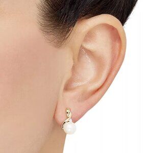 Macy & Co. Fine Jewelry 10k Gold Diamond & Pearl Earrings